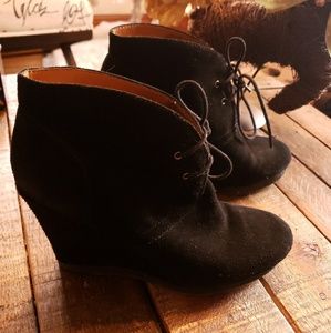 Nine west suede ankle booties